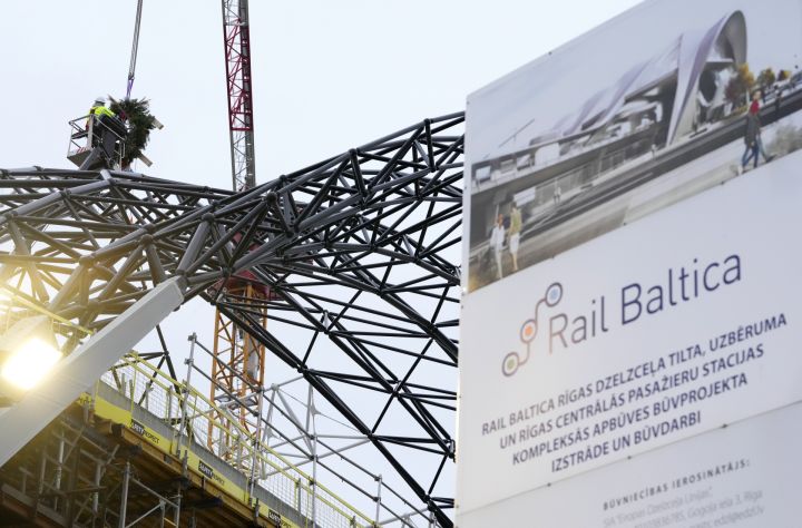 Valsts kontrole paziņojusi, ka "Rail Baltica" projekts ir apdraudēts: kurš par to visu maksās?