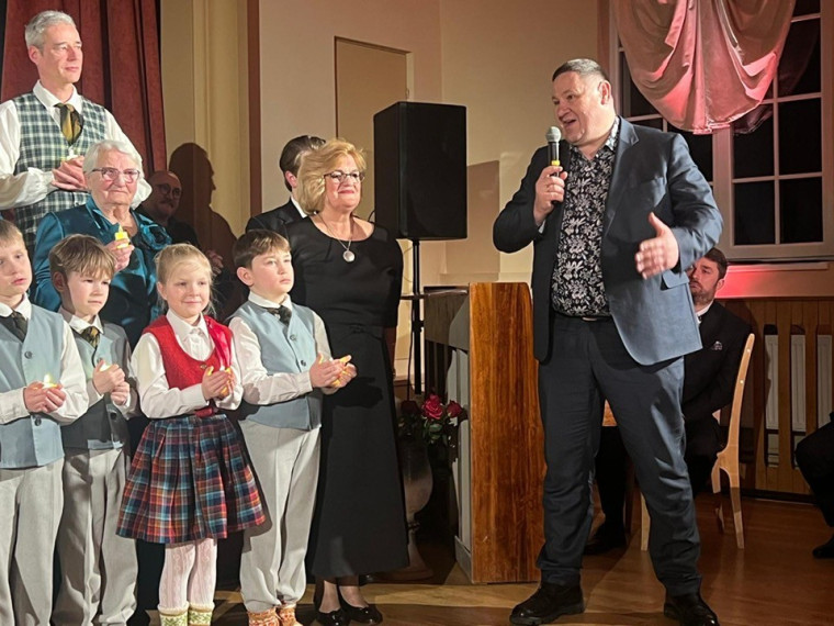 Meņģeles Tautas namam 95 gadu svētīta Jubileja