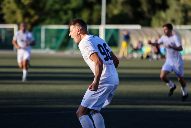 FOTO: Ogres futbolisti izcīna fantastisku uzvaru