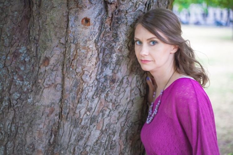 Attēls rakstam: “Kvalitatīva ēteriskā eļļa var strādāt kā terapeits” – Agitas Brikmanes mainošā pieredze pēc auto avārijas