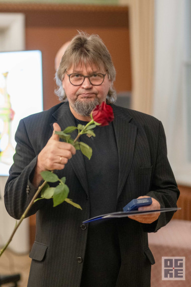 FOTO: Skolotāju dienas priekšvakarā godina titula “Ogres novada Gada pedagogs 2024” laureātus