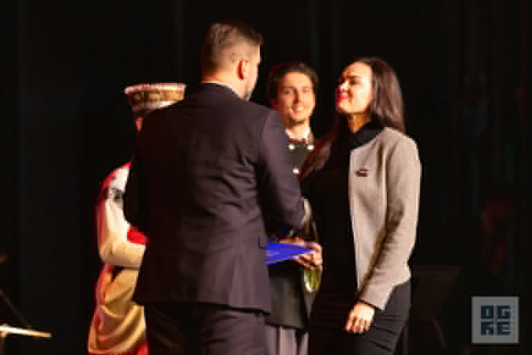 FOTO: Svinīgā pasākumā godināti Ogres novada Goda pilsoņi un Gada cilvēki