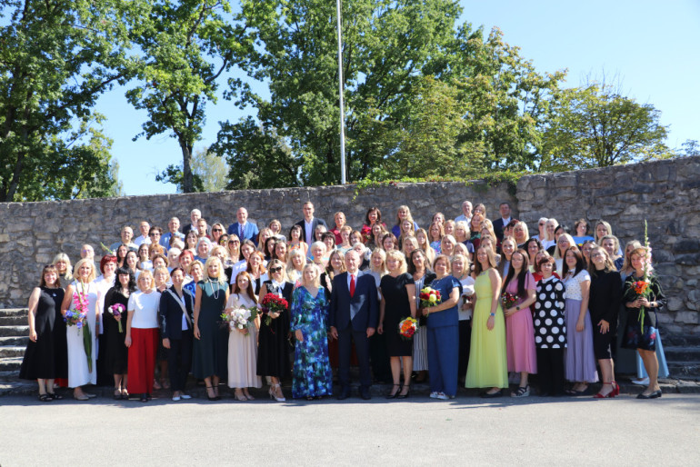 FOTO: Ogres novada skolās sācies jaunais mācību gads