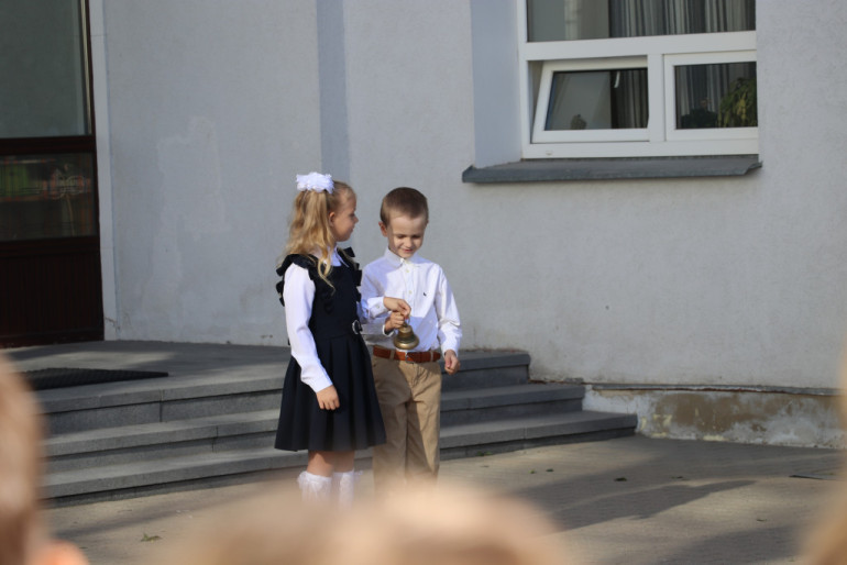 FOTO: Ogres novada skolās sācies jaunais mācību gads