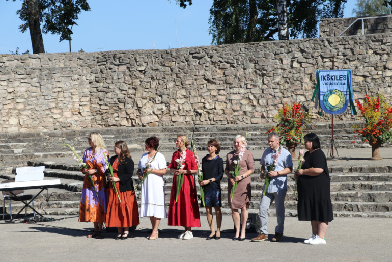 FOTO: Ogres novada skolās sācies jaunais mācību gads