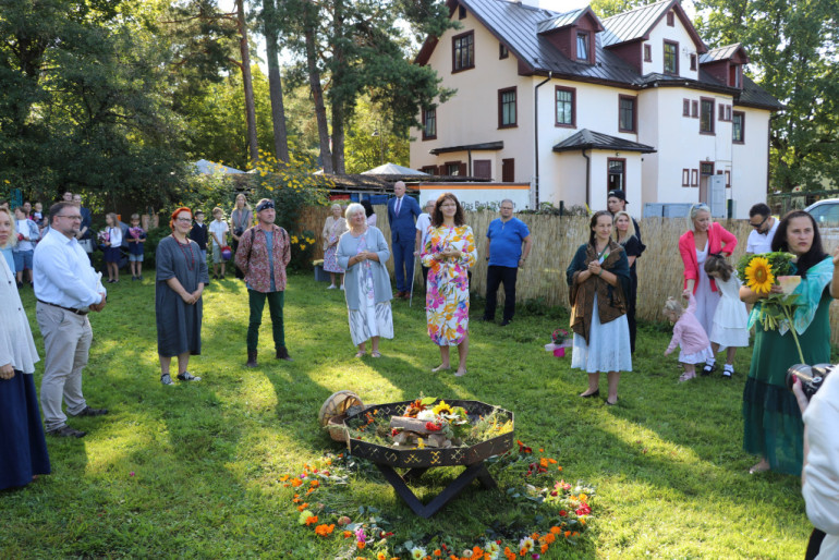 FOTO: Ogres novada skolās sācies jaunais mācību gads