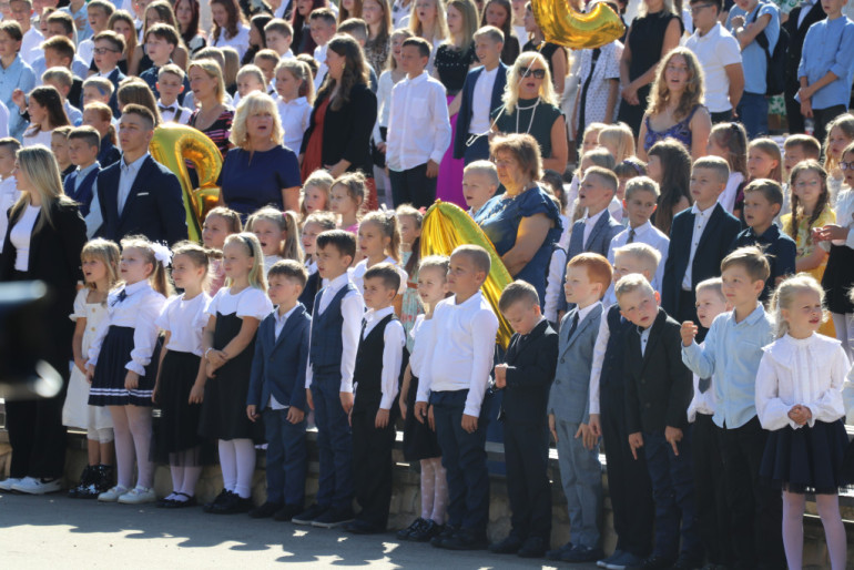 FOTO: Ogres novada skolās sācies jaunais mācību gads