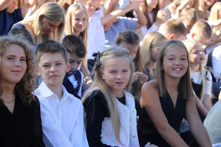 FOTO: Ogres novada skolās sācies jaunais mācību gads
