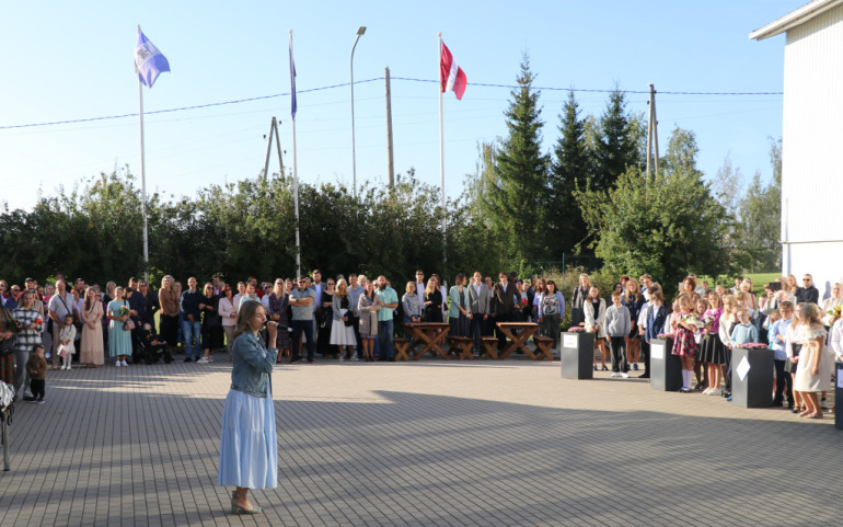 FOTO: Ogres novada skolās sācies jaunais mācību gads