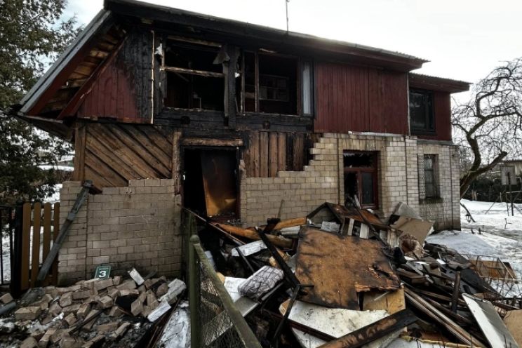 Attēls rakstam: Traģisks ugunsgrēks Ikšķilē: liesmās dzīvību zaudējis jauns vīrietis, ģimene lūdz sabiedrības palīdzību