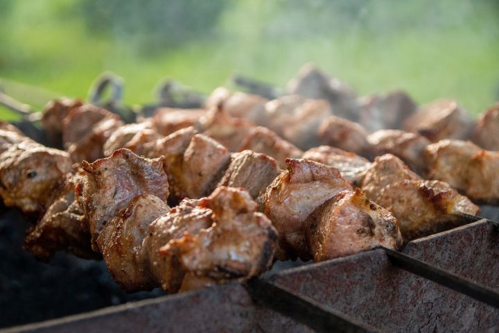 Šefpavārs iesaka Kaukāza virtuves garšas un receptes, kas pārsteigs arī pieredzējušus grilētājus