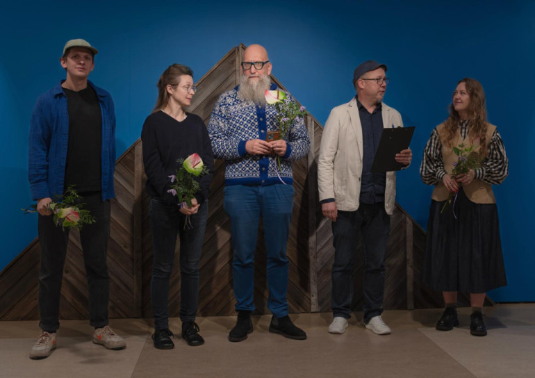 FOTO: Ogrē skatāma starptautiskā laikmetīgās mākslas izstāde "Izelpa. Telpa”: ielūkojies, kā gāja atklāšanā!