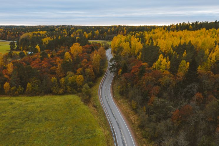 Attēls rakstam: No 15. oktobra maksimālais ātrums uz autoceļiem Latvijā būs 90 km/h, taču ir viens izņēmums 