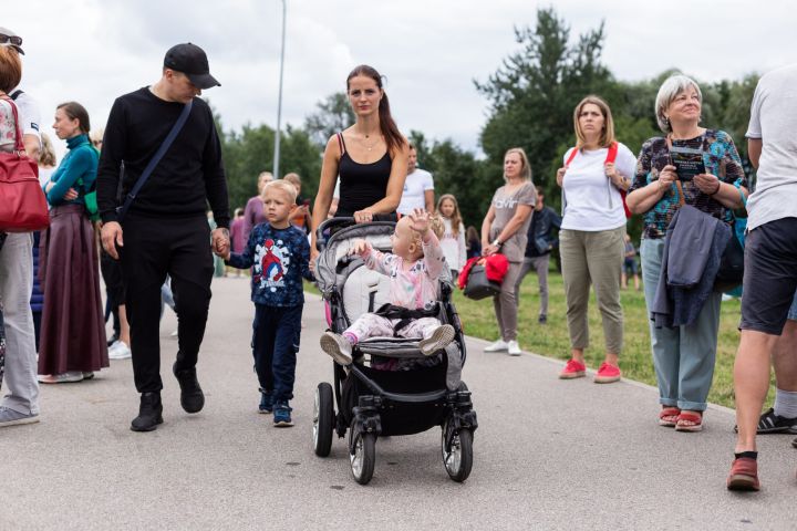 Pēc Demogrāfisko lietu padomes sēdes asociācija piedāvā vairākus demogrāfijas krīzes risinājumus