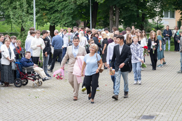 FOTO: Ogres novadā jauno mācību gadu sāk vairāk nekā 10 000 bērnu un jauniešu
