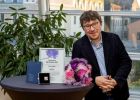 Attēls rakstam: Dzejas dienu balvu oriģināldzejā šogad piešķir Artim Ostupam par krājumu "Patiesība"
