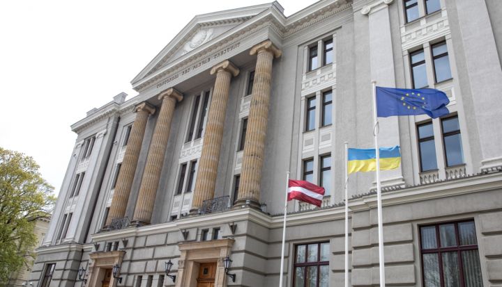 Stājas spēkā Latvijas lēmums izstāties no Otavas konvencijas