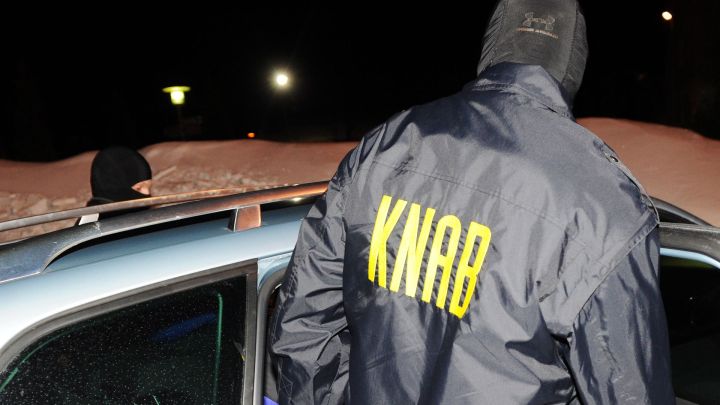 Par iespējamām nelikumībām Liepājas slimnīcā aizturēti pieci, bet Ogres rajona slimnīcā divi cilvēki