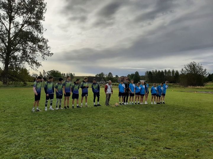 Noskaidrotas Ogres novada labākās mazās skolas futbolā