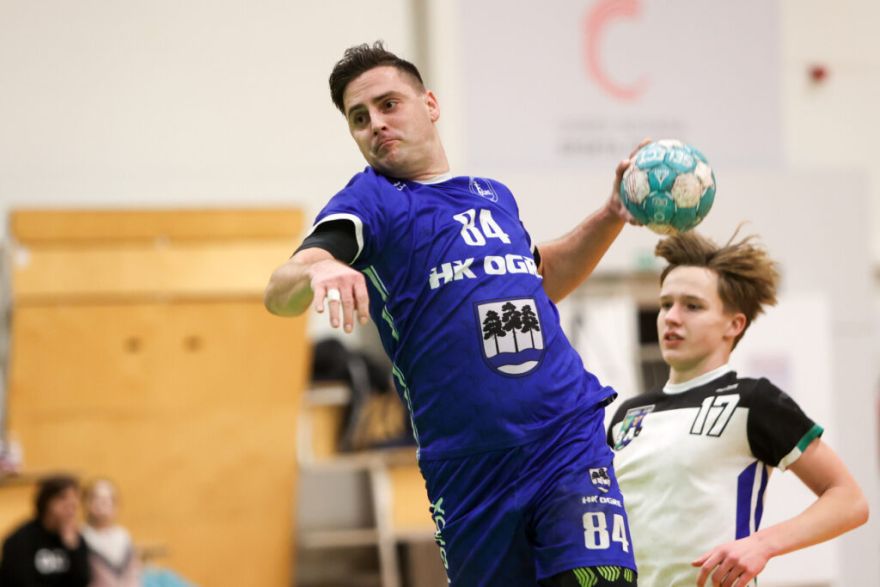 Handbola klubs “Ogre” 13. reizi pēc kārtas savstarpējā cīņā pārspēj “Latgolu”