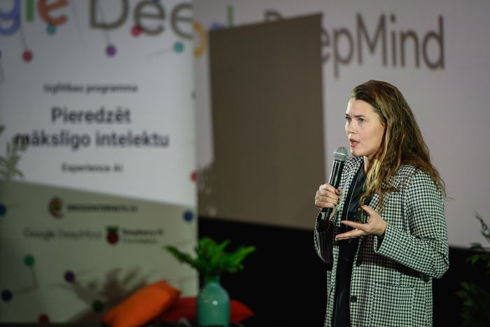 Kā krāpnieki izmanto mākslīgā interneta rīkus?