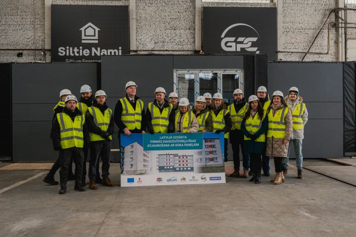Ātrākai, ērtākai, efektīvākai siltināšanai – koka paneļu tehnoloģija daudzdzīvokļu mājām