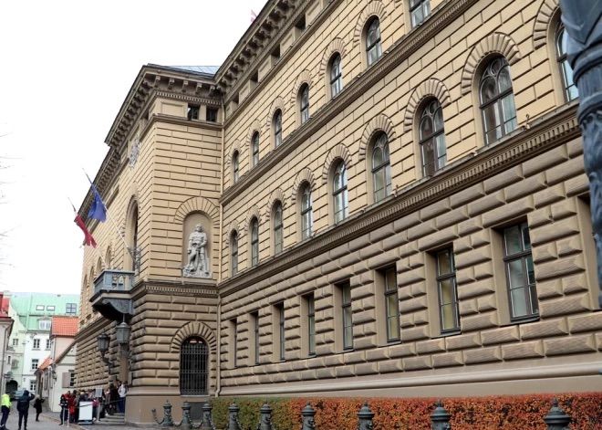 Saeimas saruniņas. Deputātu "zelta" izteicieni Saeimas sēdēs