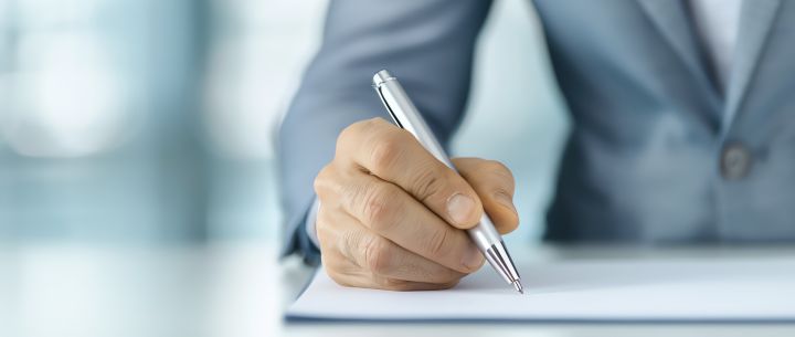 Vāc parakstus, lai apturētu grozījumus virsstundu un svētku dienu piemaksu samazināšanai