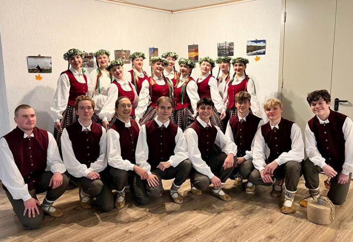 Deju kolektīva "Spole" koncerts "Spoles draugu dārzs"