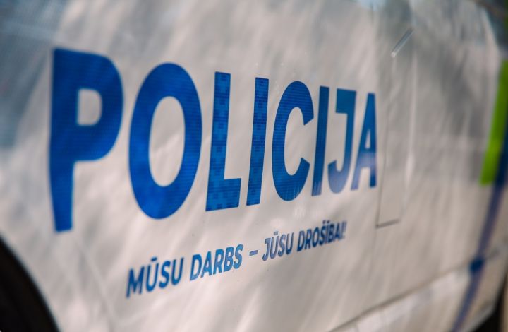 Novembra beigās policija aizturējusi desmit "naudas mūļus" – telefonkrāpnieku līdzdalībniekus