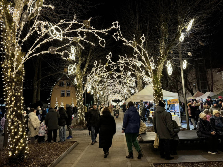 FOTO: Aizvadīts &quot;Ziemas jampadracis&quot; Ogrē
