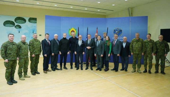 Valsts prezidents Militārās padomes sanāksmē Gaisa spēku bāzē Lielvārdē: spēku un spēju gatavība ir mūsu prioritāte