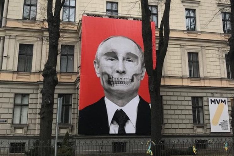 Attēls rakstam: Imants Vīksne: Vēl šķipsniņa sankciju krievijas brūcītē, normalizējot karu