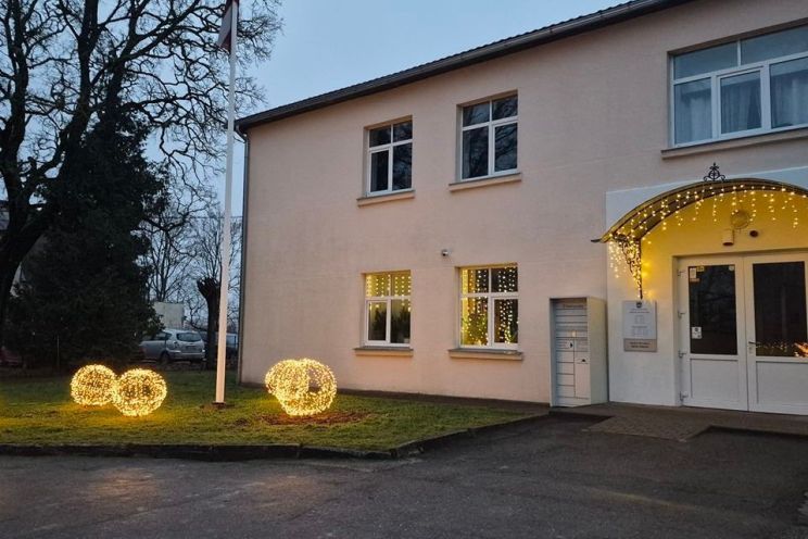 Attēls rakstam: Ivara Rancāna izstādes "Vecais ratiņš atkal rūc" atklāšana