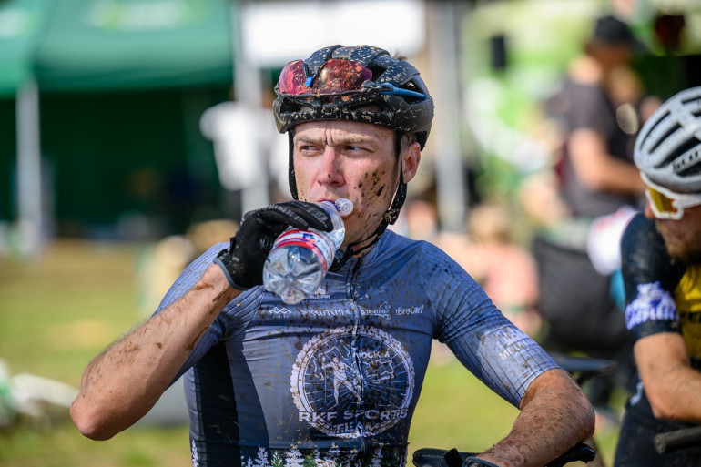 FOTO: Ķegumā atklāta lielākā kalnu divriteņu “Vivus MTB maratona” sezona