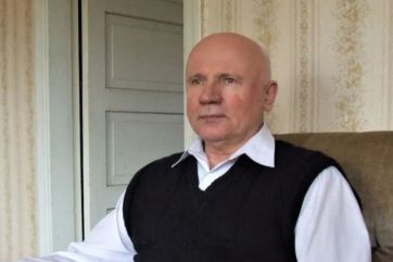 Attēls rakstam: Andris Upenieks: No vienas puses, no otras puses