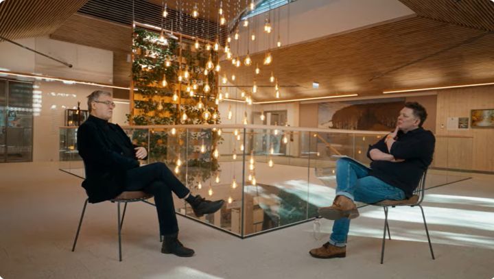 VIDEO: Arno Jundze par lasīšanu 2056. gadā