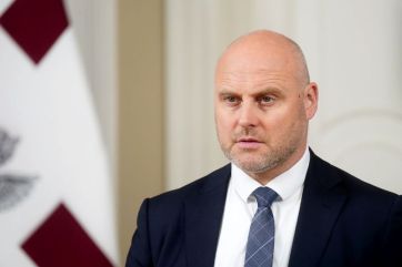 Attēls rakstam: Lielai daļai pārvaldē strādājošo nākamgad iesaldēs algas, paziņo Kulbergs