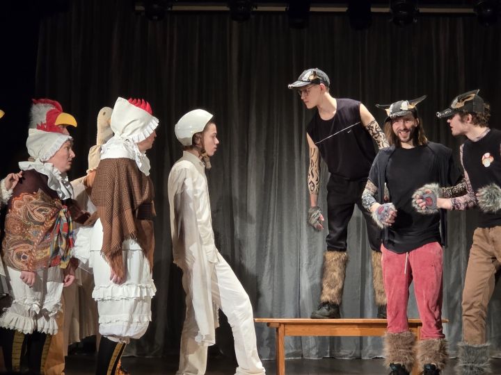  Ogres novada amatierteātru skatē augstākā pakāpe Lielvārdes Tautas teātrim un Tomes amatierteātrim "Poga"