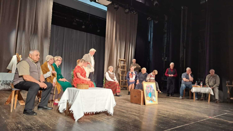  Ogres novada amatierteātru skatē augstākā pakāpe Lielvārdes Tautas teātrim un Tomes amatierteātrim "Poga"