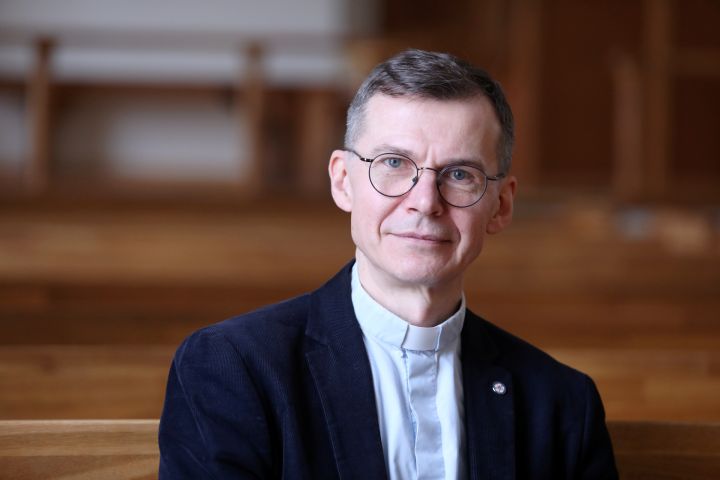 Līdzīgi kā laulībā, arī luterāņu baznīcā vajag pārmaiņas, norāda Ikšķiles iecirkņa prāvests Dzintars Laugalis