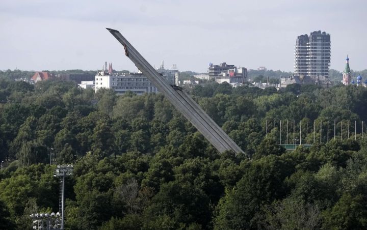Saistībā ar 9.maiju policija sākusi 67 pārkāpuma procesus un aizturējusi 8 personas