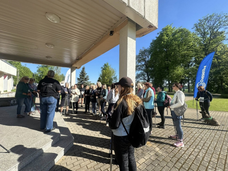 FOTO: Lauberē nūjotāji iepazīst Ogres novadu