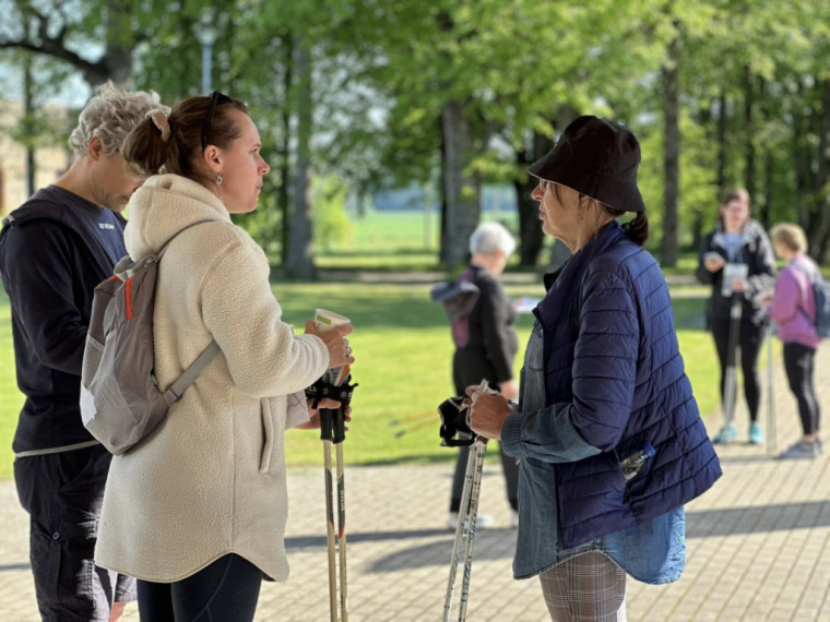 FOTO: Lauberē nūjotāji iepazīst Ogres novadu