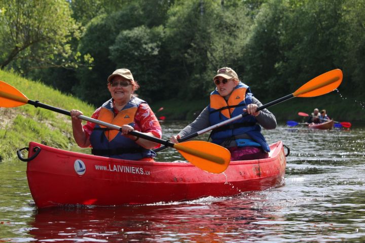 2. maijā plānotais laivu brauciens "Pa Mazās Juglas līkločiem” ir ATCELTS