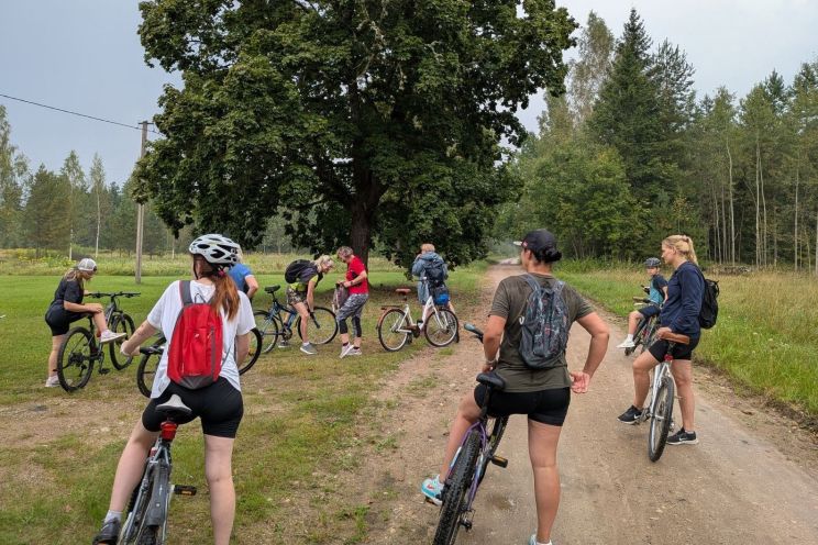 Attēls rakstam: Baudi vasaru kustībā: divos velobraucienos iespēja iepazīt Ogres novada daudzveidīgās ainavas