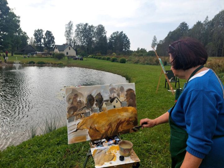 Plenērs ciklā "Ota iekrāso novada robežas"