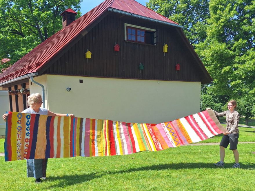 FOTO: Ogres novada etnogrāfiskais mantojums – austās segas
