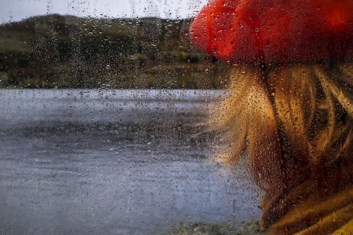 Naktī gaidāmi siltuma rekordi, brāzmains vējš un īslaicīgs lietus