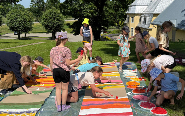 FOTO: Ogres novada etnogrāfiskais mantojums – austās segas